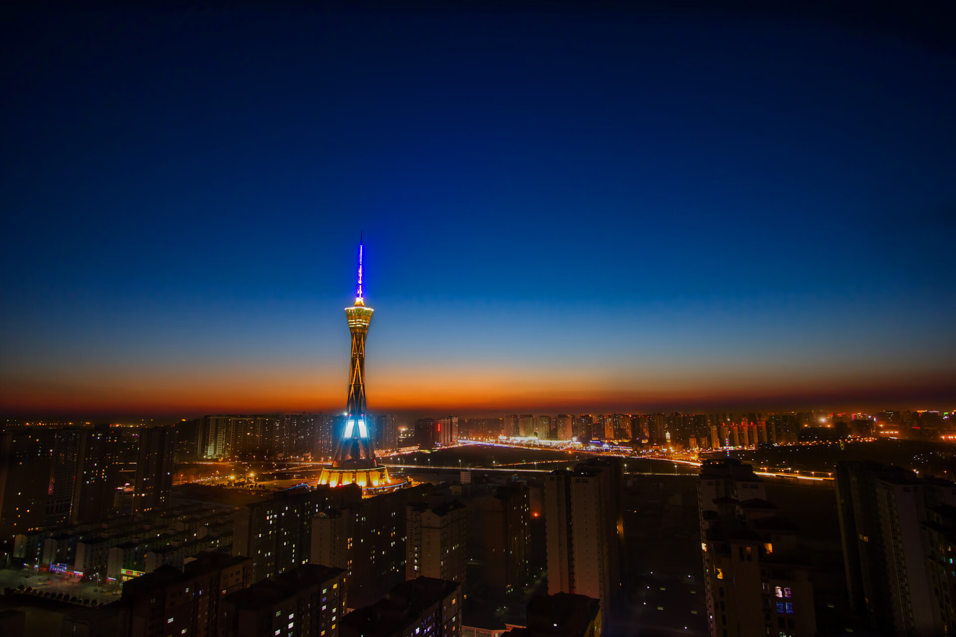 随机红魔客场平水晶宫，积分榜暂列中游，红魔晶运动前还是后用