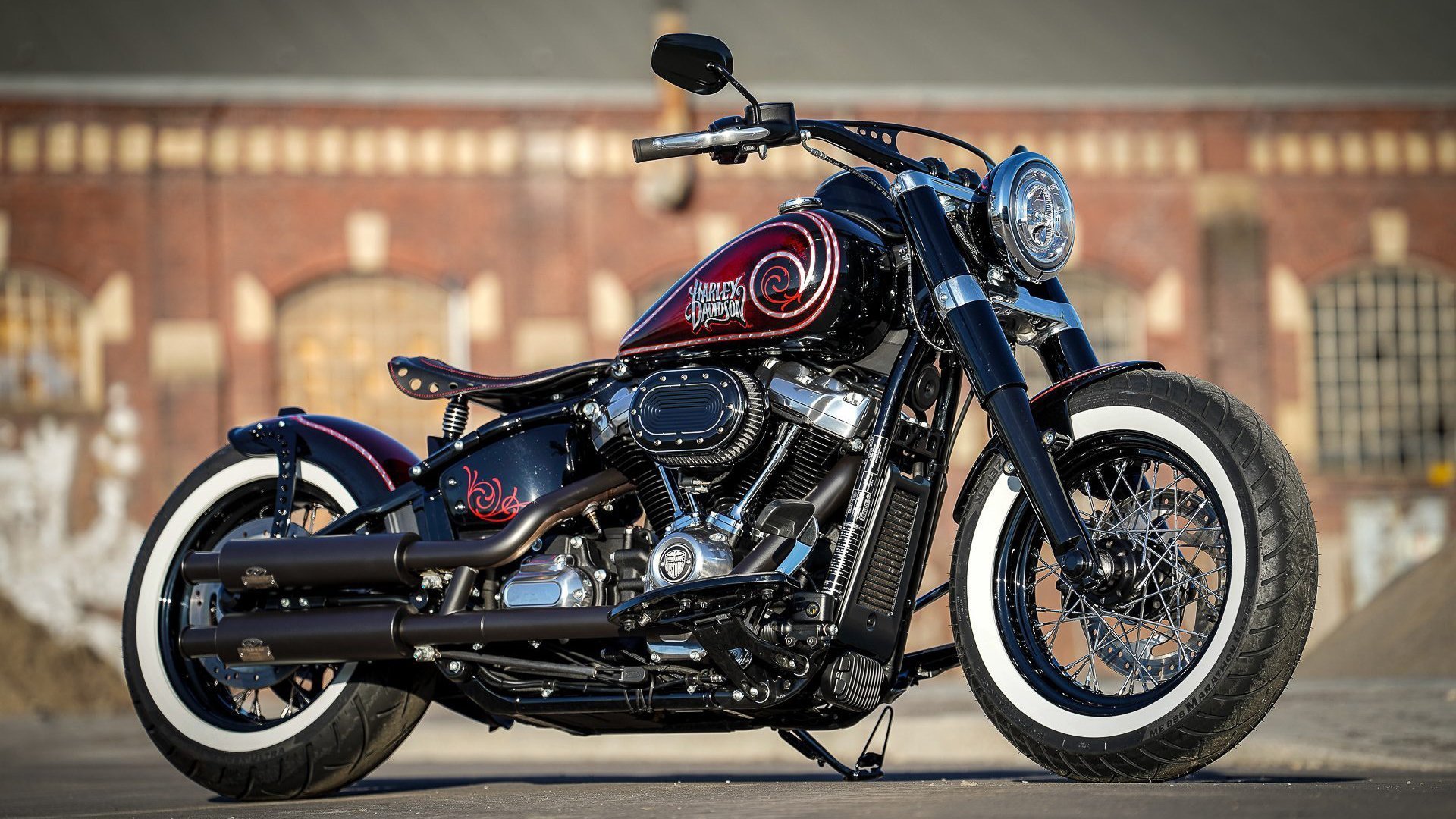 随机青少年足球比赛频繁，锻炼实战能力，青少年足球运动